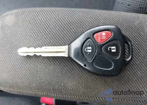 2009 Toyota Yaris z USA, uszkodzony, nr VIN JTDJT903395257437